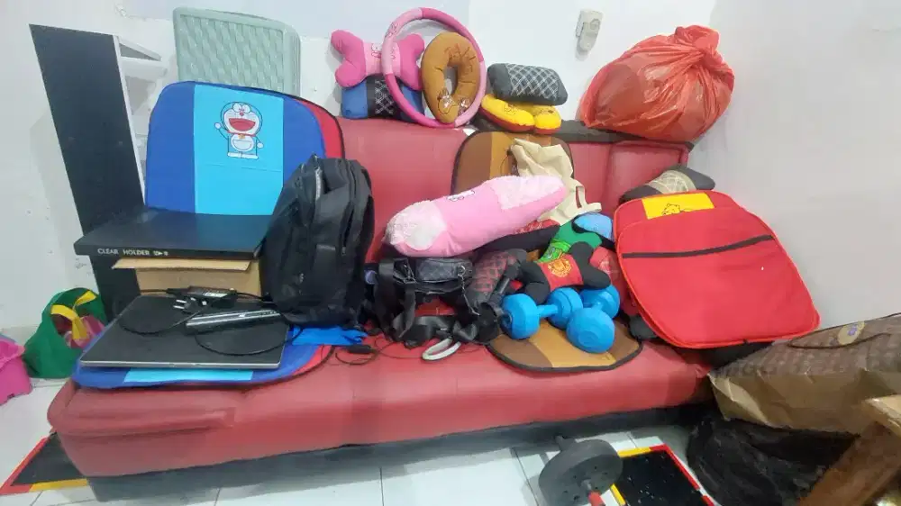 Sofa bed bekas warna merah