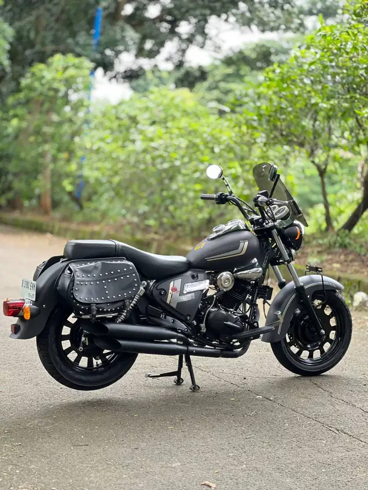 KM 2K AJA! BENELLI MOTOBI 200 EFI 2022 HITAM  SIAP SANTAI
