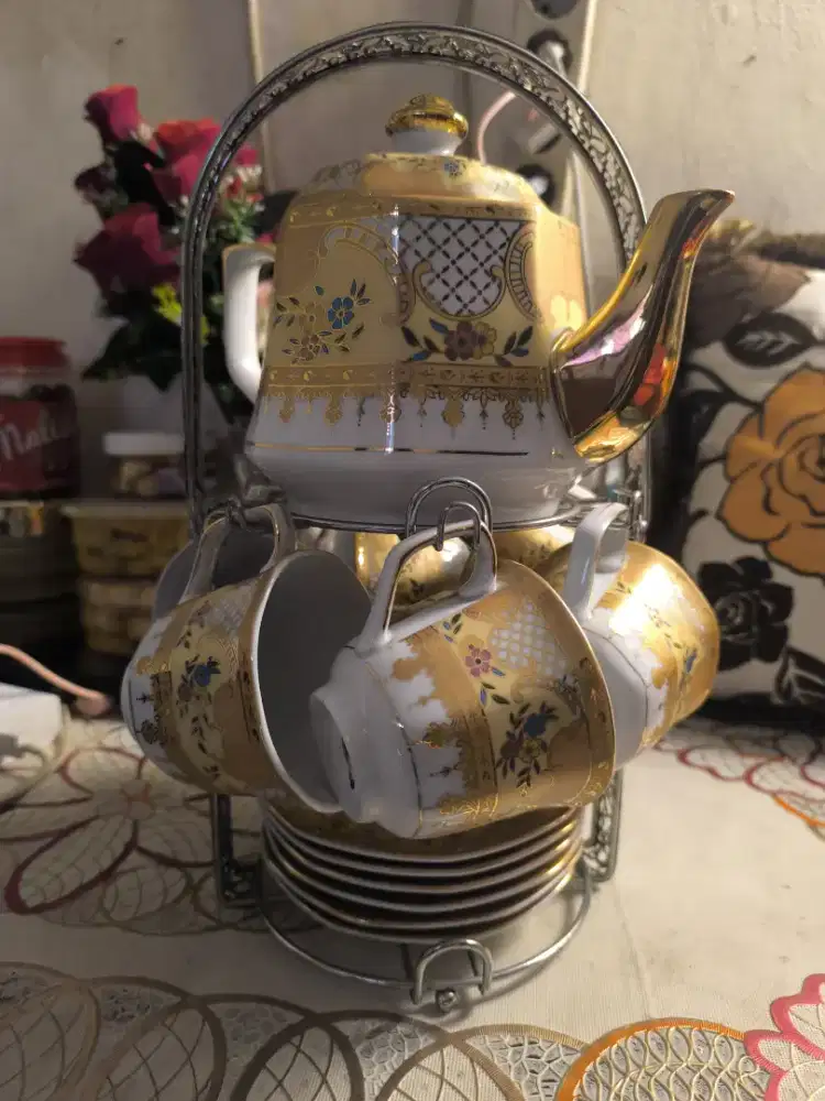 Vicenza tea set motif camelia