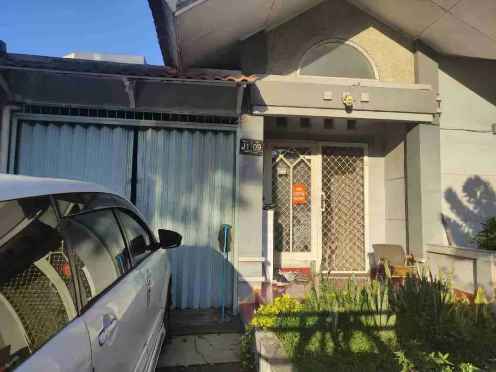 Rumah di Bulevard kencana loka Bsd Serpong