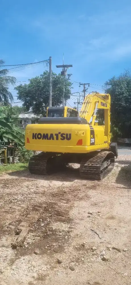 Excavator pc200-8MO thn 2017