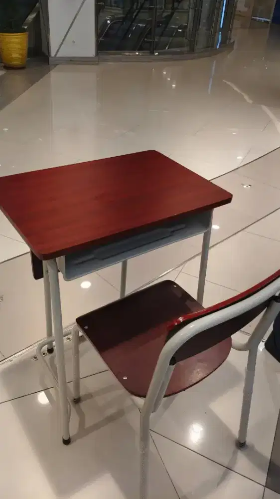 MEJA BELAJAR SEKOLAH