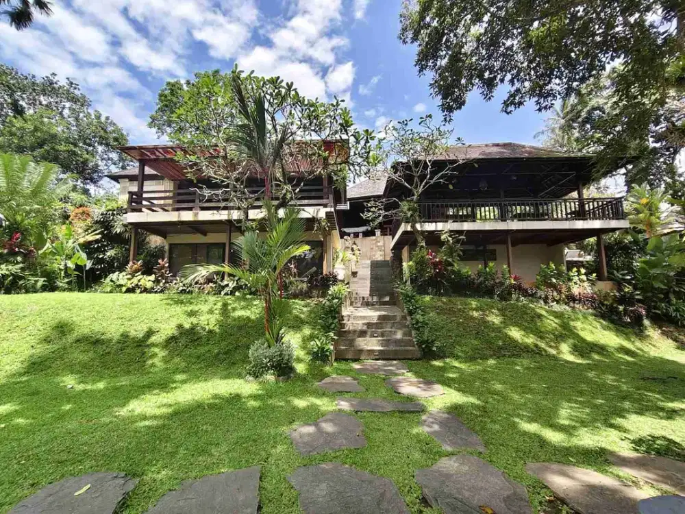 Tanah bonus bangunan hotel kedewatan ubud Bali