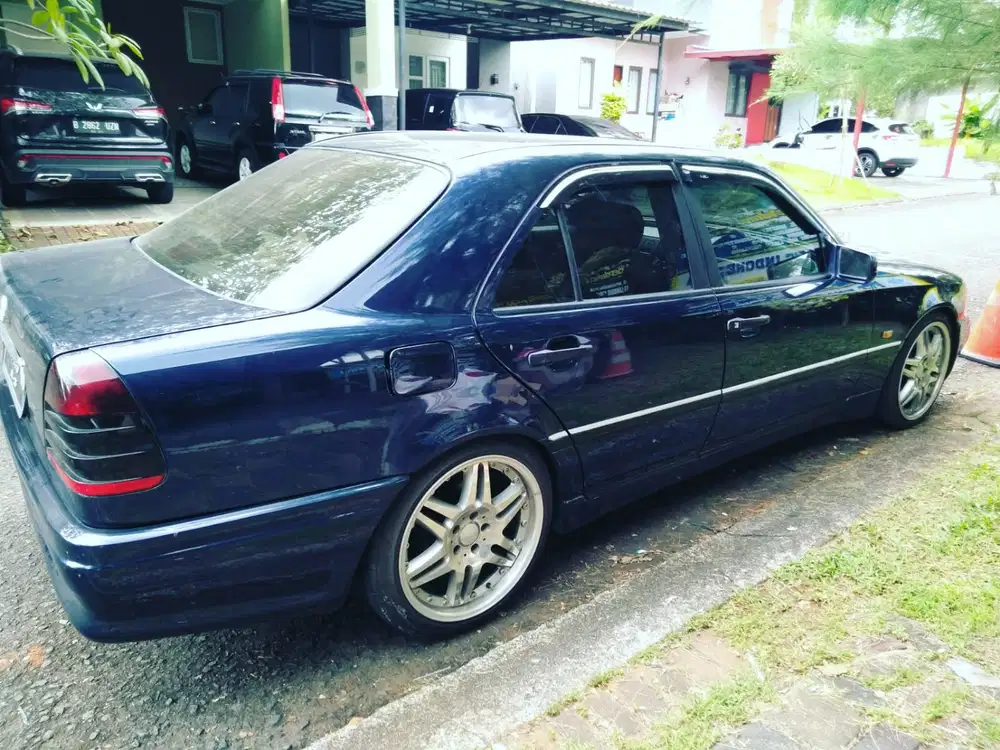 Mercedes-Benz C200 1996 Bensin