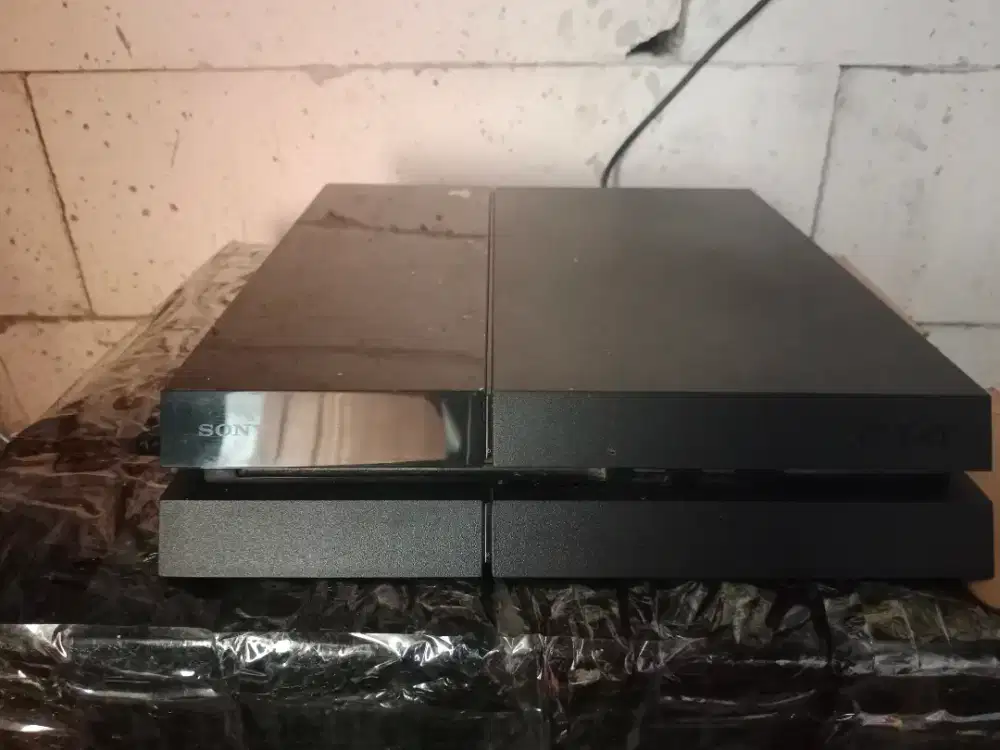 Dijual PS 4 type fat