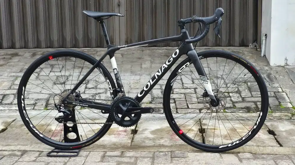 Colnago CLX Discbrake 105 11sp (52-36T) - Size 45