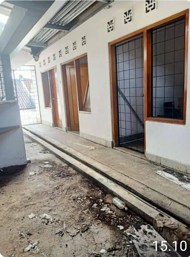 Disewakan Ruko 3 Lantai Siap Usaha Mainroad Jl. Sudirman Bandung