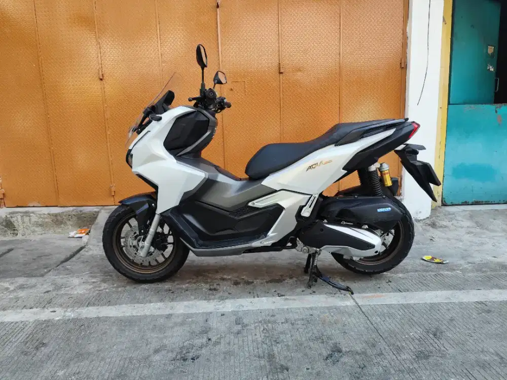 Honda adv 160 abs hstc 2025 km 4xxx pajak panjang