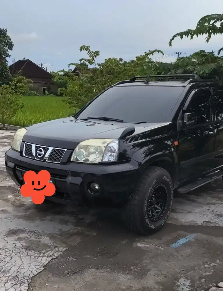 NISSAN X-TRAIL 2.5 ST AT