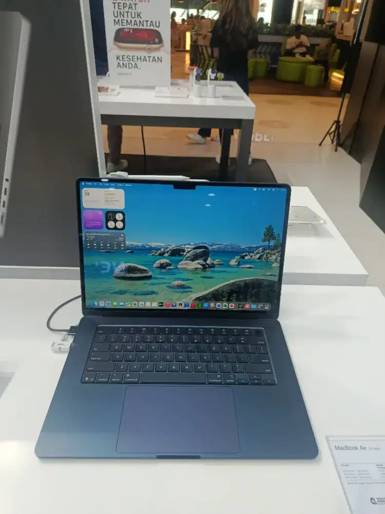 Macbook Air M4 15 inci bisa cicil tanpa cc