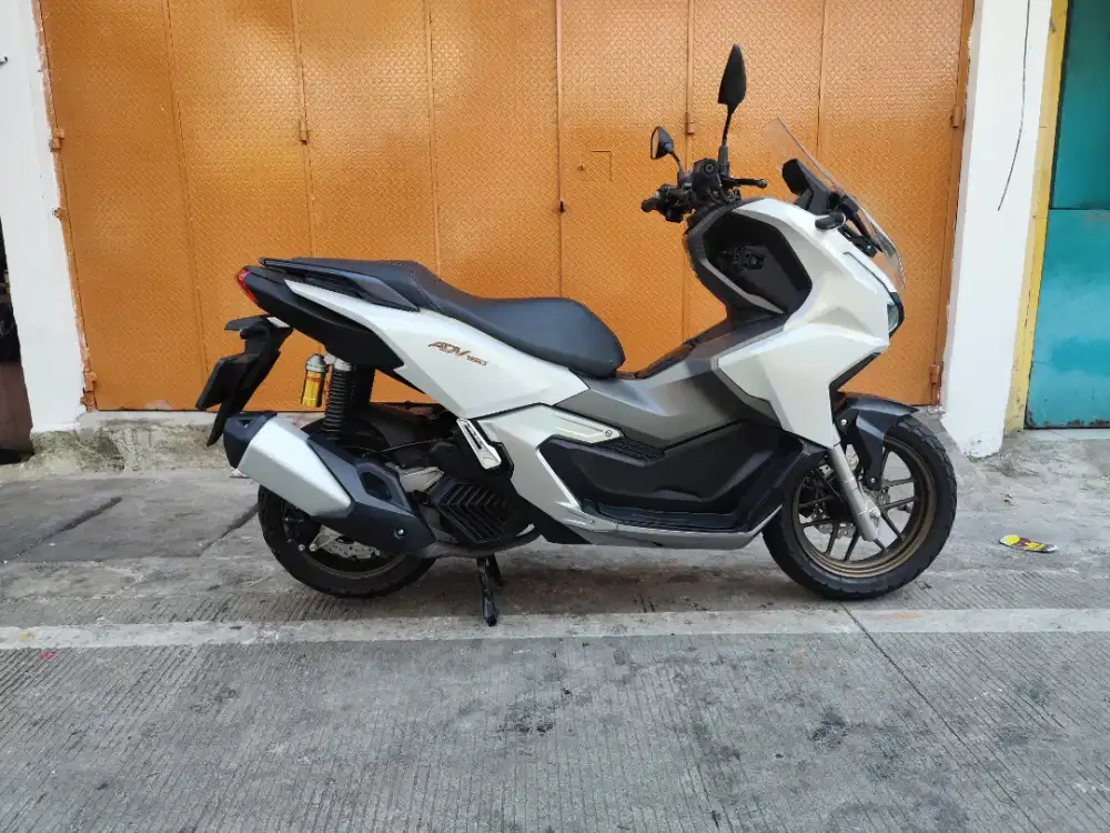 Honda adv 160 abs hstc 2025 km 4xxx pajak panjang
