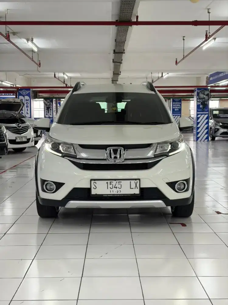 DP 15 jt HONDA BRV E MATIC 2016 PUTIH