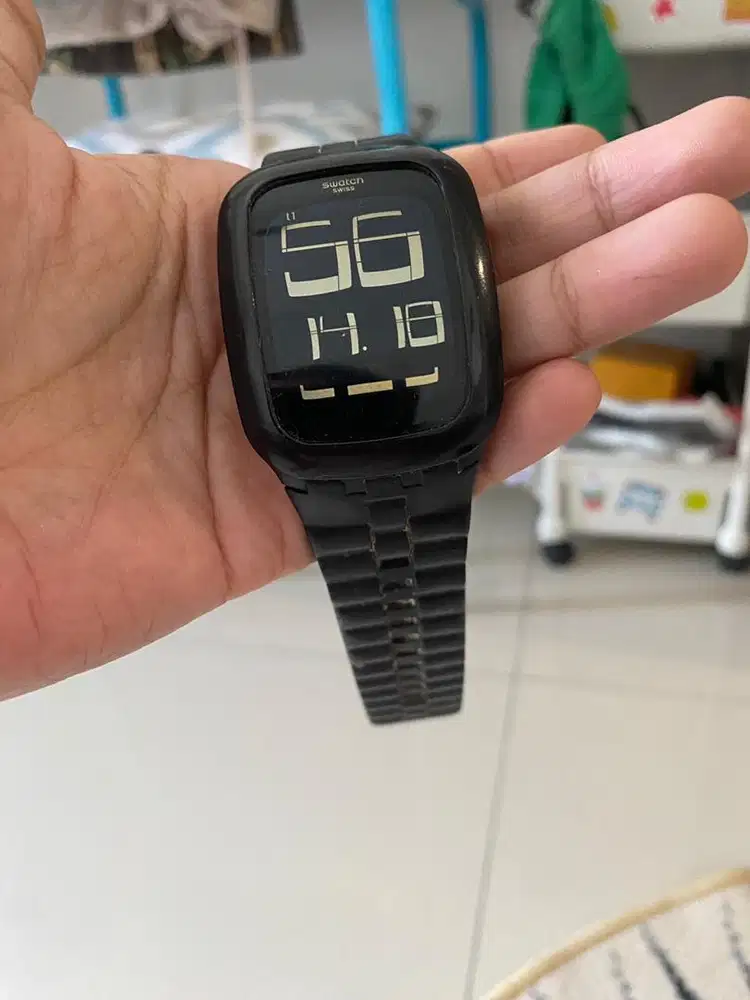 Jam tangan Swatch
