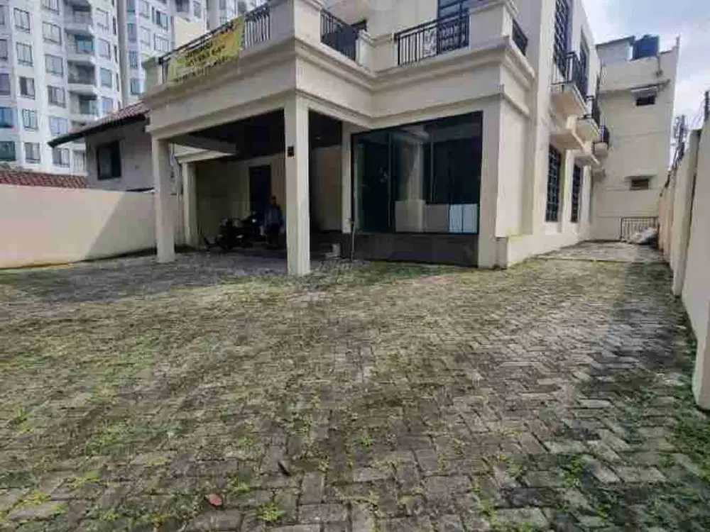 disewakan ruang usaha di Gandaria Jakarta selatan