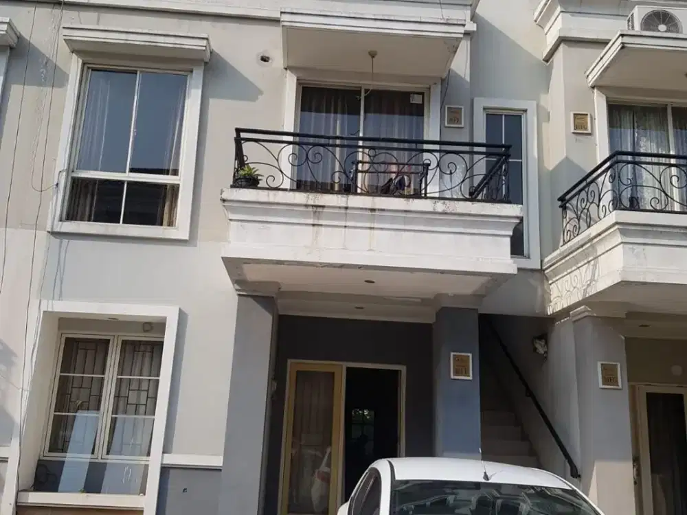Disewakan Rumah Town House Gading Grande Kelapa Gading Jakarta Utara
