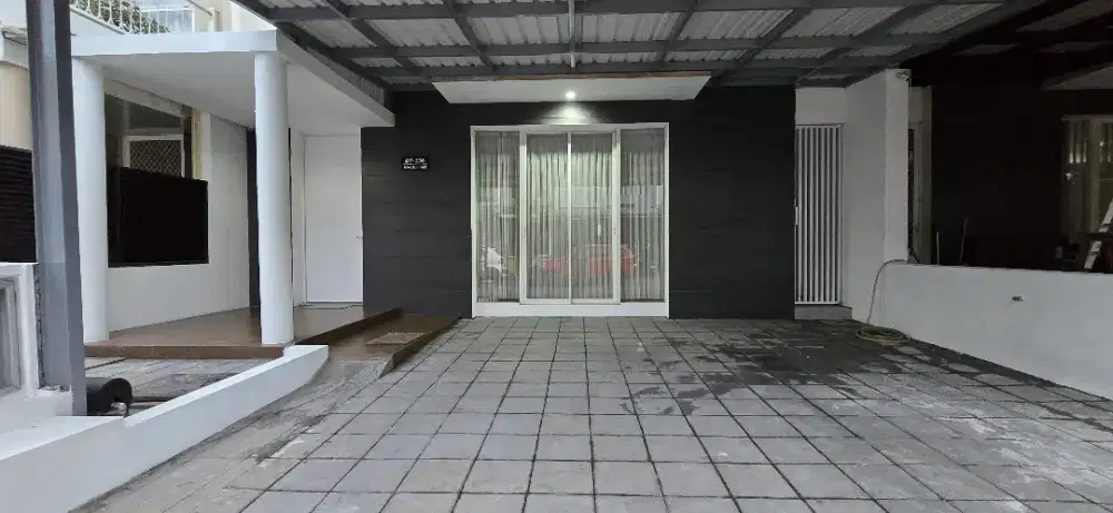 Royal Residence siap pakai terawat jual sangat cepat