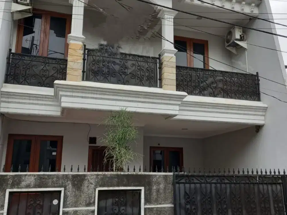 Dijual Rumah 2 Lantai di Kayu Putih, Jakarta Timur