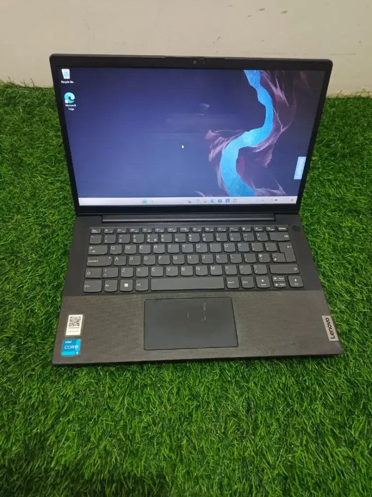 Lenovo ideapad V14
Proc i5 gen 11 intel iris Xe graphics