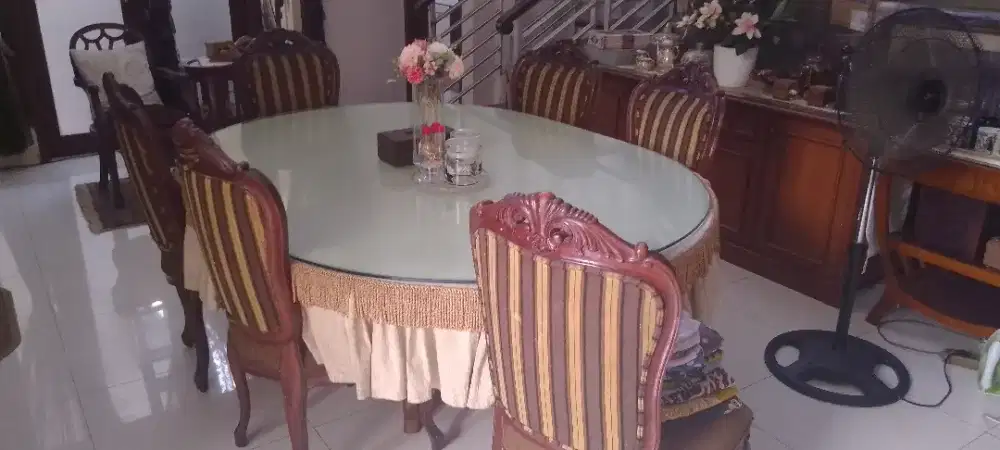 Dijual Meja Makan Kayu Jati