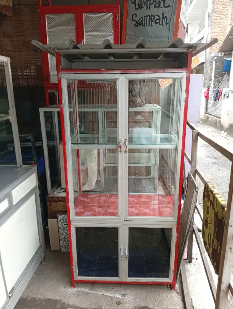 Etalase bensin siap pakai