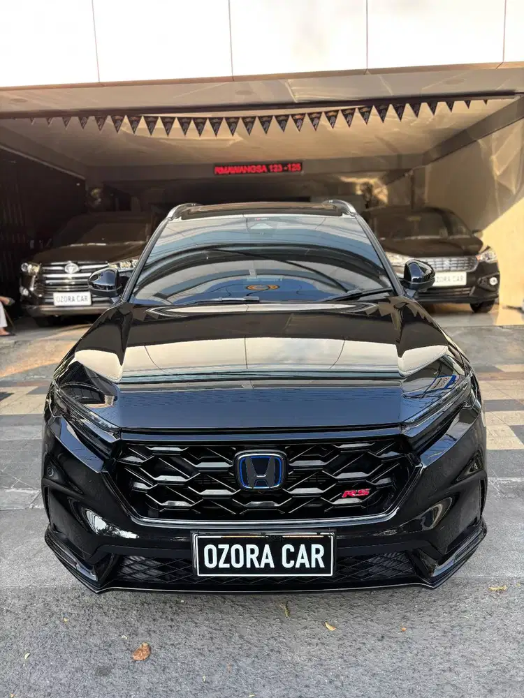 CRV Rs Hybrid AT (km 17rb , kredit pastI ACC*)