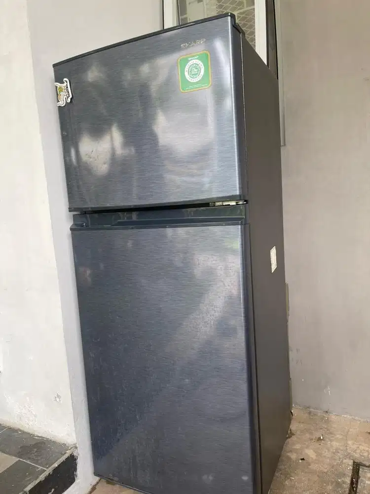 Kulkas sharp sj 195 dua pintu