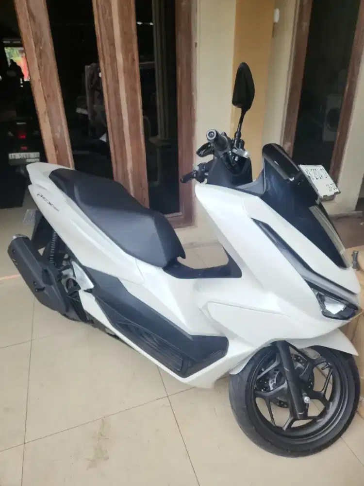 Pcx 160 putih low km 2ribuan 2025 gbm