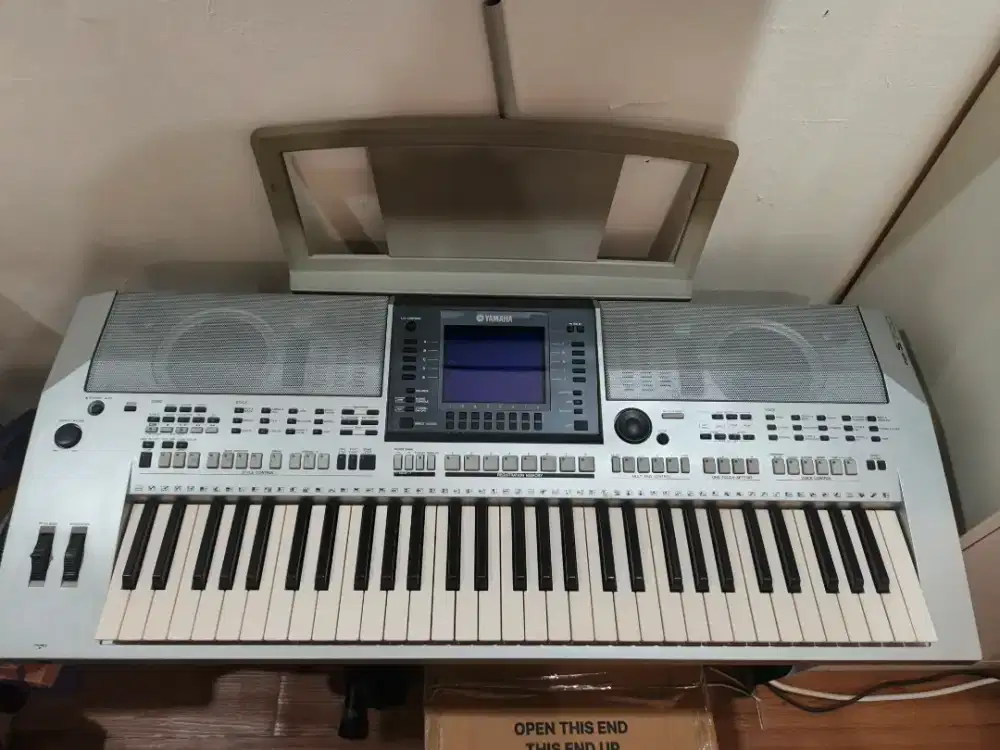 Keyboard Yamaha PSR700