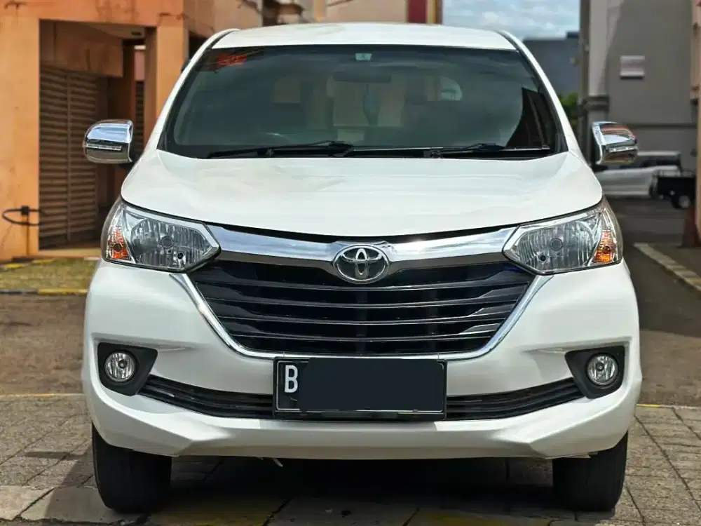 Dp minim Avanza G AT 2017 matic 1.3 putih grand new toyota