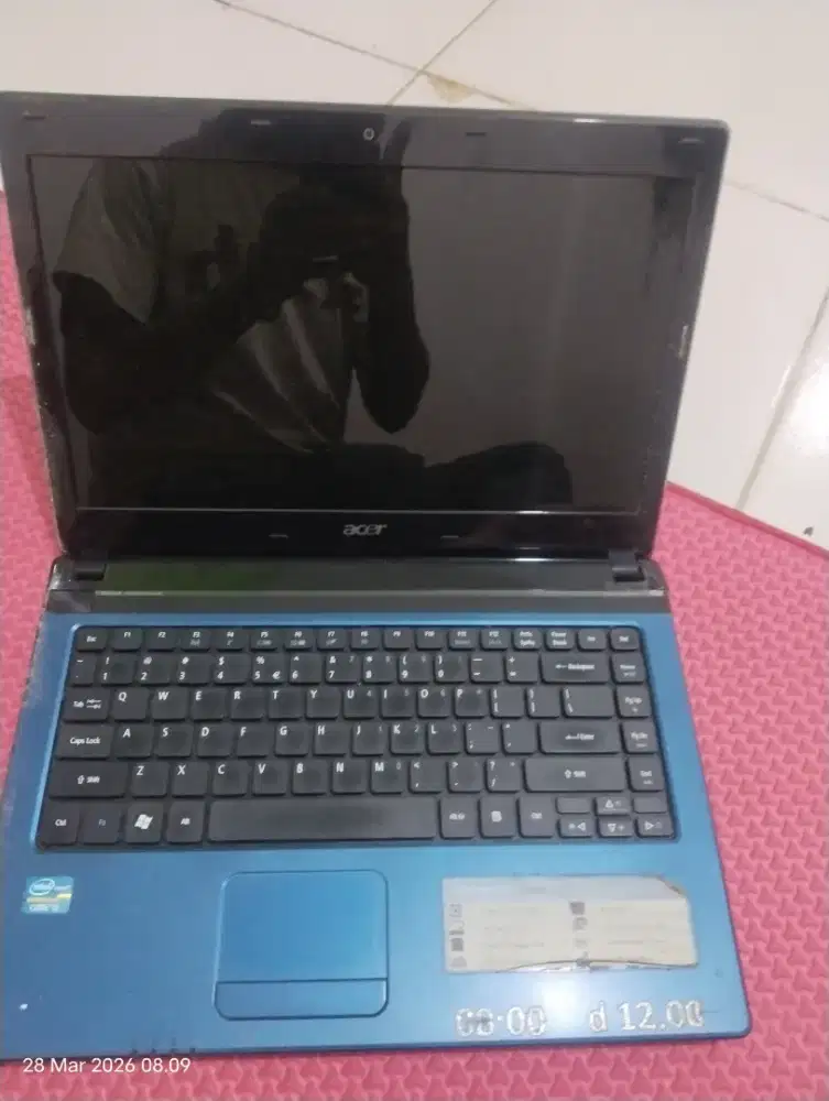 Laptop Seken dah lama gk di pakai mlh mati sepertiny hrs ganti adaptor