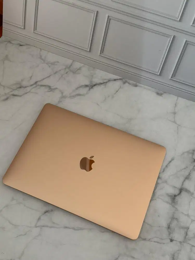 Macbook air 2020 13 inch - M1