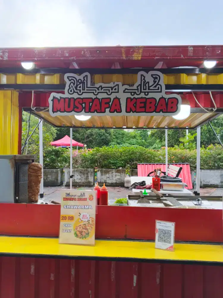 Karyawan untuk jaga kebab