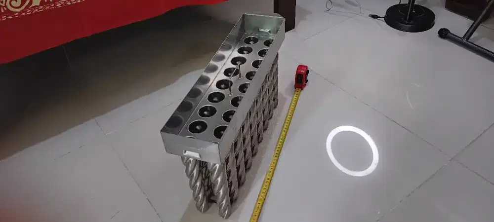 Cetakan es lilin twister