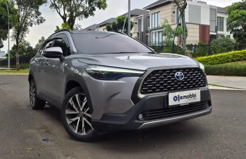 LOW DP Toyota Corolla 1.8 Cross Hybrid Bensin-AT 2022 RKO