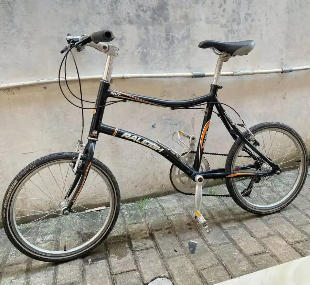 Sepeda minivelo Raleigh