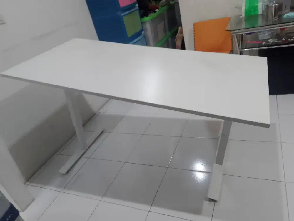Jual meja design IKEA made in Polandia