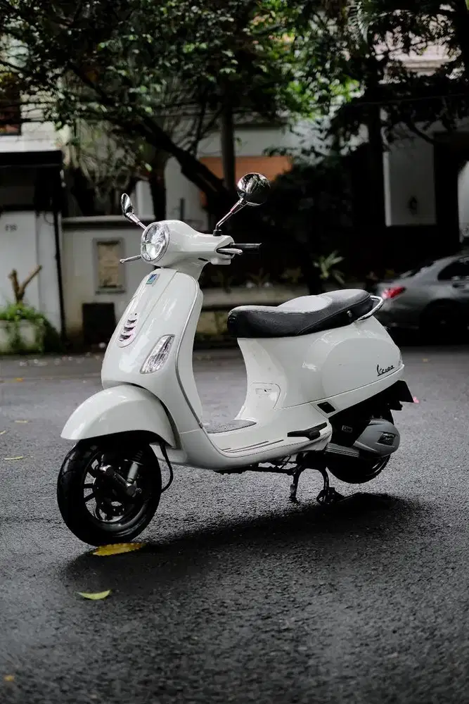 Vespa LX 125 IGET LED 2023