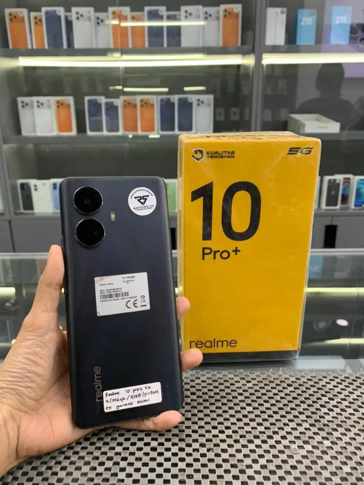 Realme 10 pro plus 5g 12/256Gb Fullset, ex garansi resmi/Indonesia