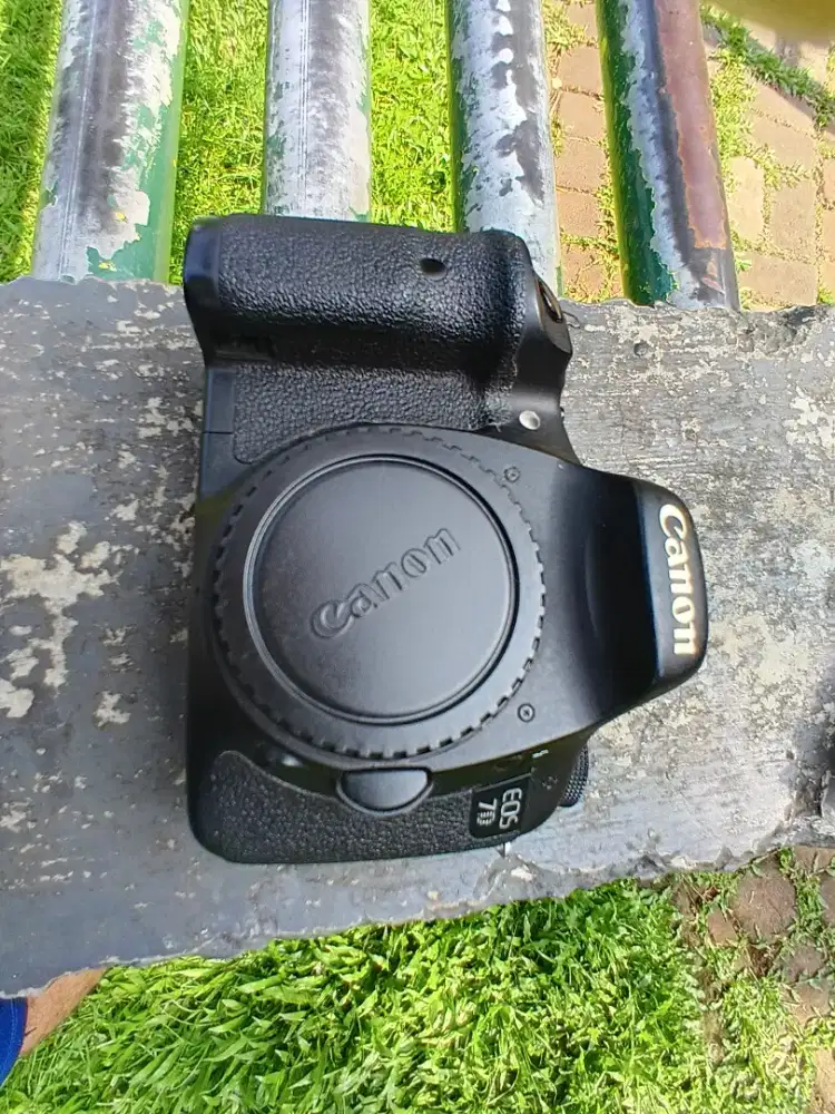 Canon 7d lengkap banyak bonus dan murah