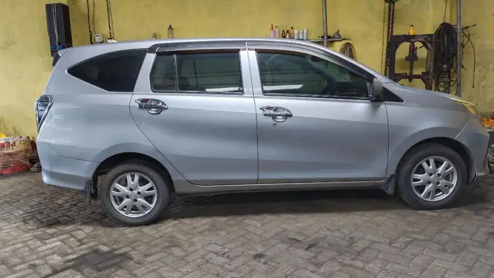 Mobil Istimewa Sigra siap gass pakai no rewel ngeragat bengkel. Amanah