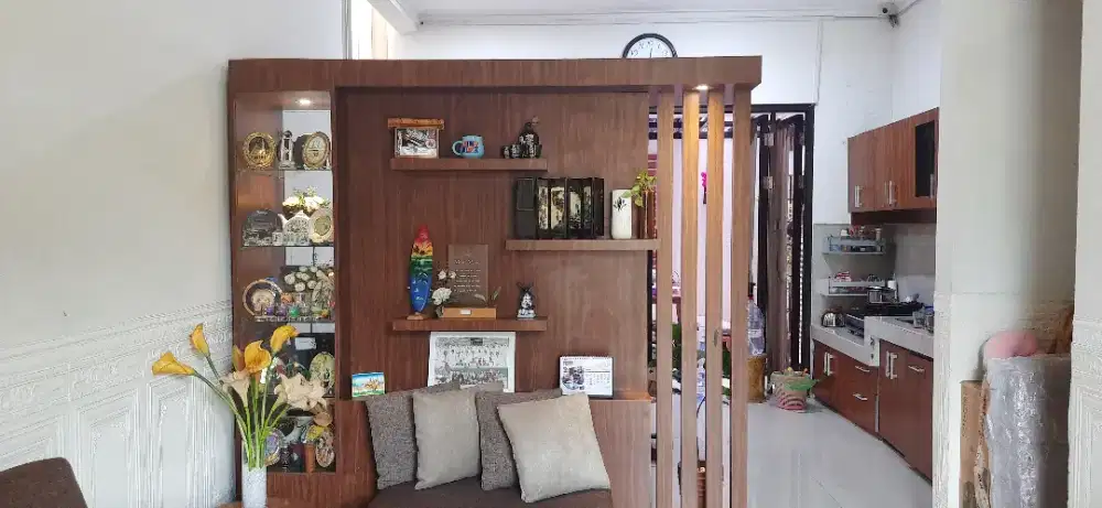 Partisi Ruangan Dua Sisi Ukuran 2 x 2 m