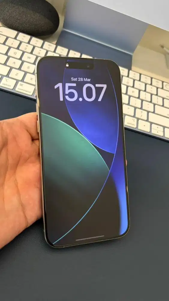 iPhone 15 Pro Max 256GB Natural Titanium Fullset – Mulus Terawat, Nego