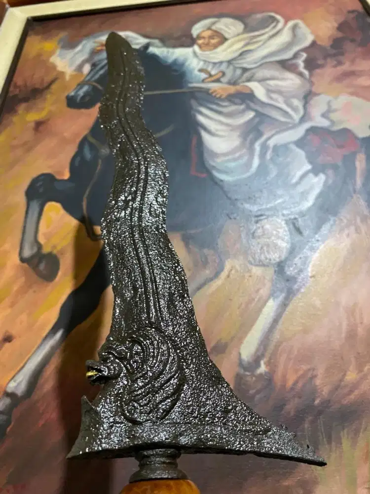 Pusaka naga liman Lar