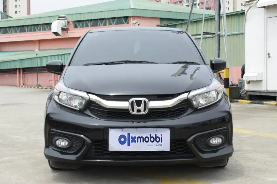 TDP 8,JT, Honda Brio Satya 1.2 E Bensin-AT Hitam 2021