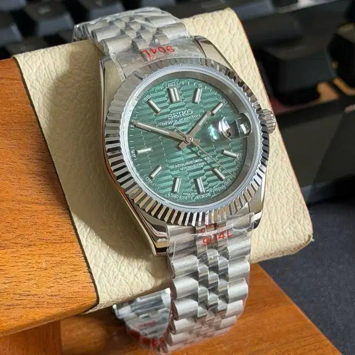 Seiko Datejust Green Fluted Motive NH35 Automatic Exclusive Built