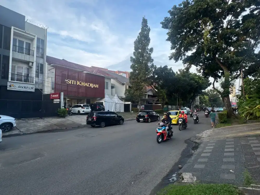 Ruko gandeng di Bintaro Menteng Raya sektor 7 Bintaro