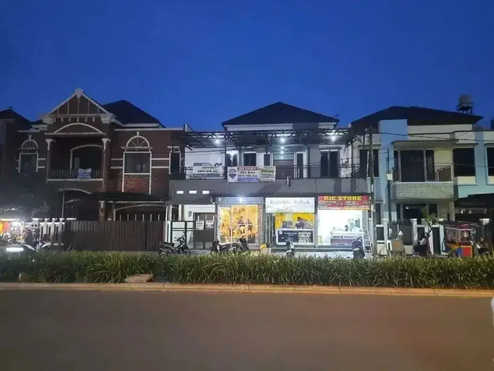 BANTING HARGA!! DIJUAL RUMAH + 3 KIOS USAHA DI BOULEVARD GALAXY