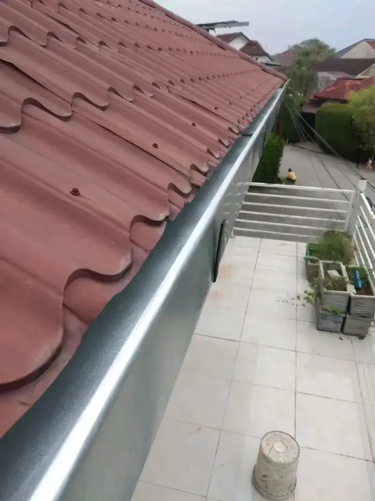 Jasa tukang talang dan perbaikan segala kebocoran atap