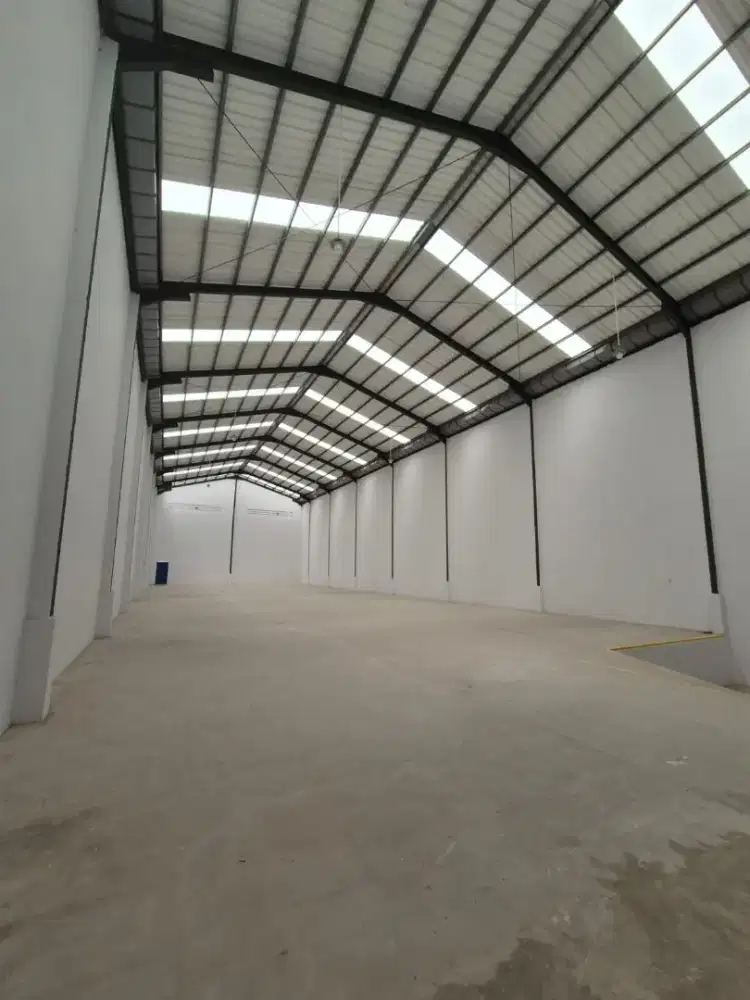 Disewakan gudang di laksana business prak murah