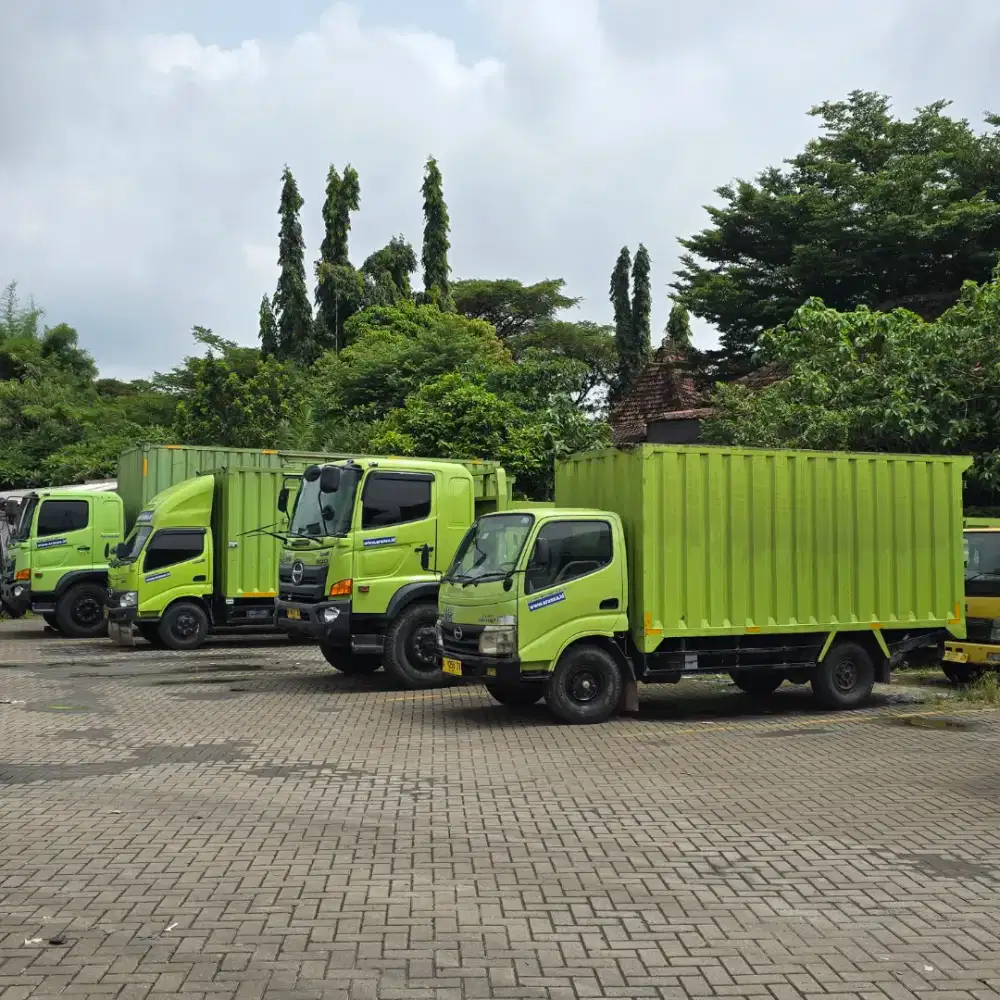 Sewa truk fuso box cdd box cde box